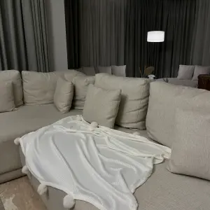 Pom-Pom Ribbed Throw Blanket