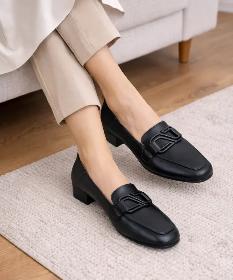 Ballerina With Classic Buckle BN-47