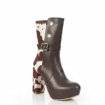 Bold boot with a unique design R-50