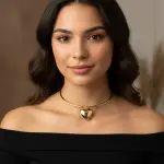Necklace with a shiny heart pendant NE-20