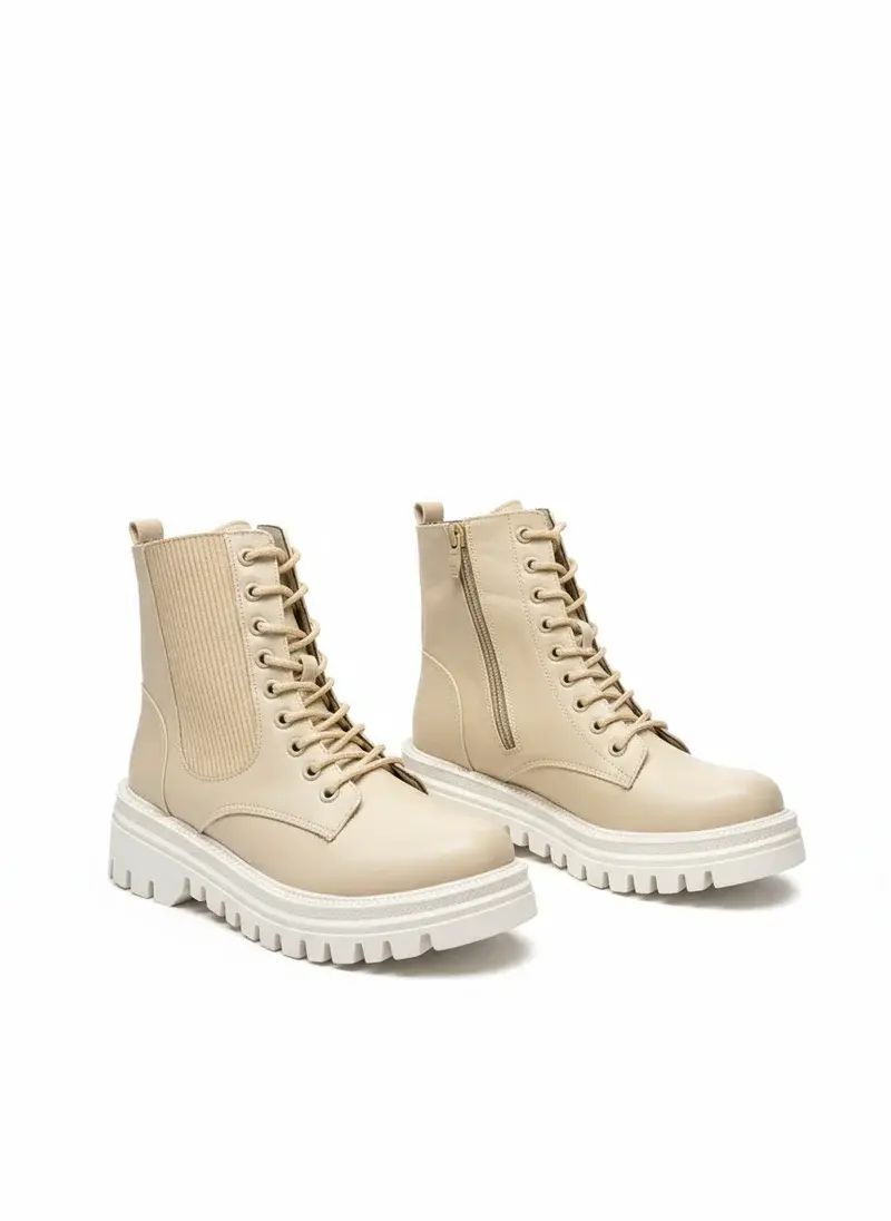 Luxury boot with a classic design B-53