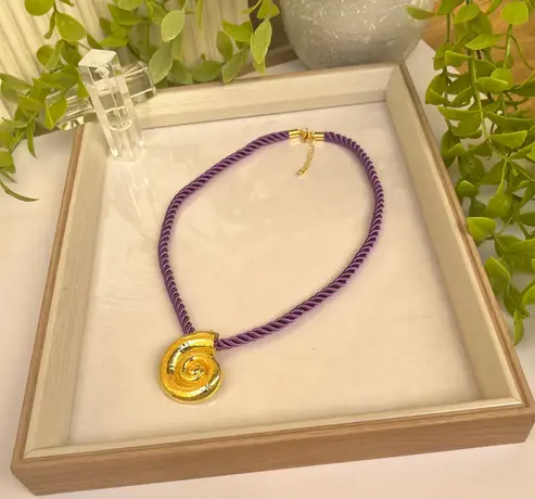 Aura Thread Necklace