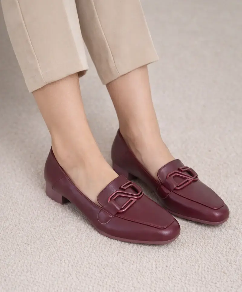 Ballerina With Classic Buckle BN-47