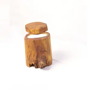 Handmade Natural Wooden Candle with Elegant Lid – One of a Kind Decor Piece