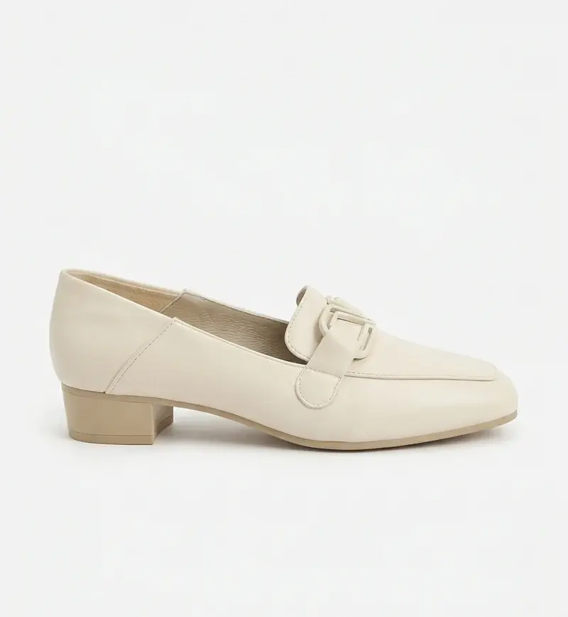 Ballerina With Classic Buckle BN-47