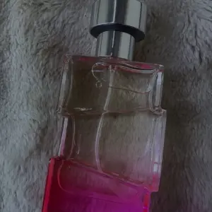 Perfume barqah Pink