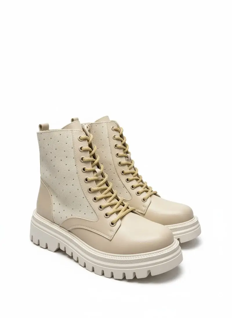 Boots leather with diamonds on the side – B-50