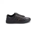 Flat sneakers from the distinctive designs of Guess GS-1