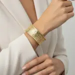 Modern Wave Texture Bangle BR-109