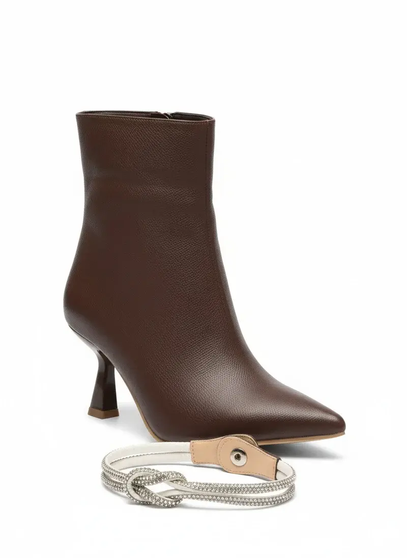 Elegant boot with removable sparkling strap R-902