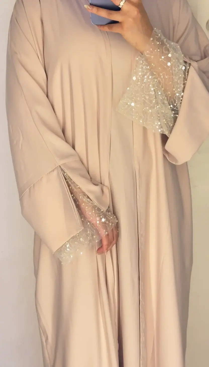Wealth Abaya – Baig