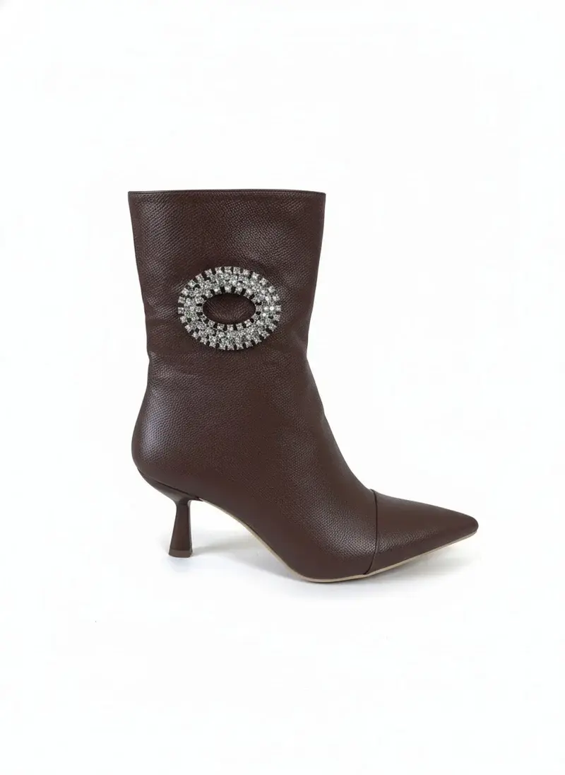 Elegance Boot with Crystal Ring R-405