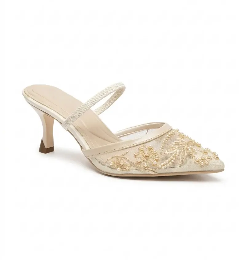 Elegant embroidery and bead details C-92