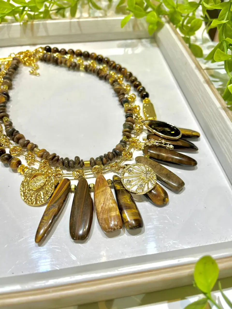Aaila necklace