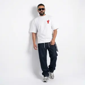 WHITE T-SHIRT