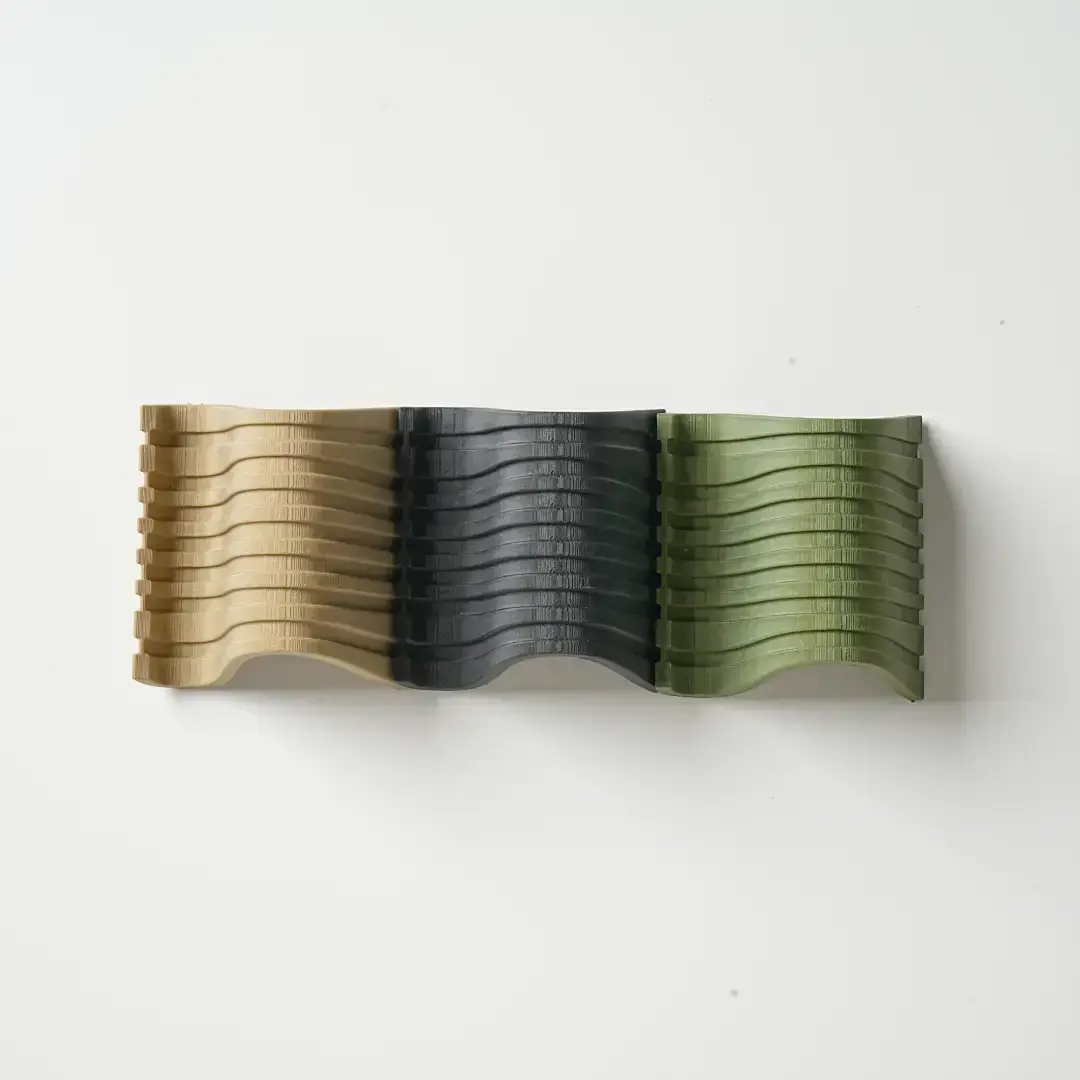 Wavy Contour Phone Stand