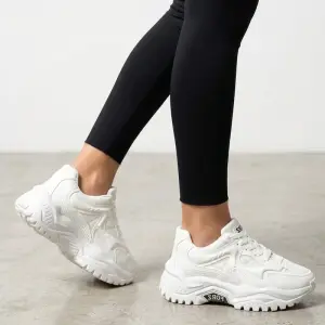 Casual sneakers L-16