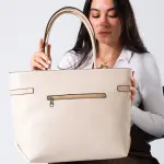 Classic Belt Detail Tote-beige