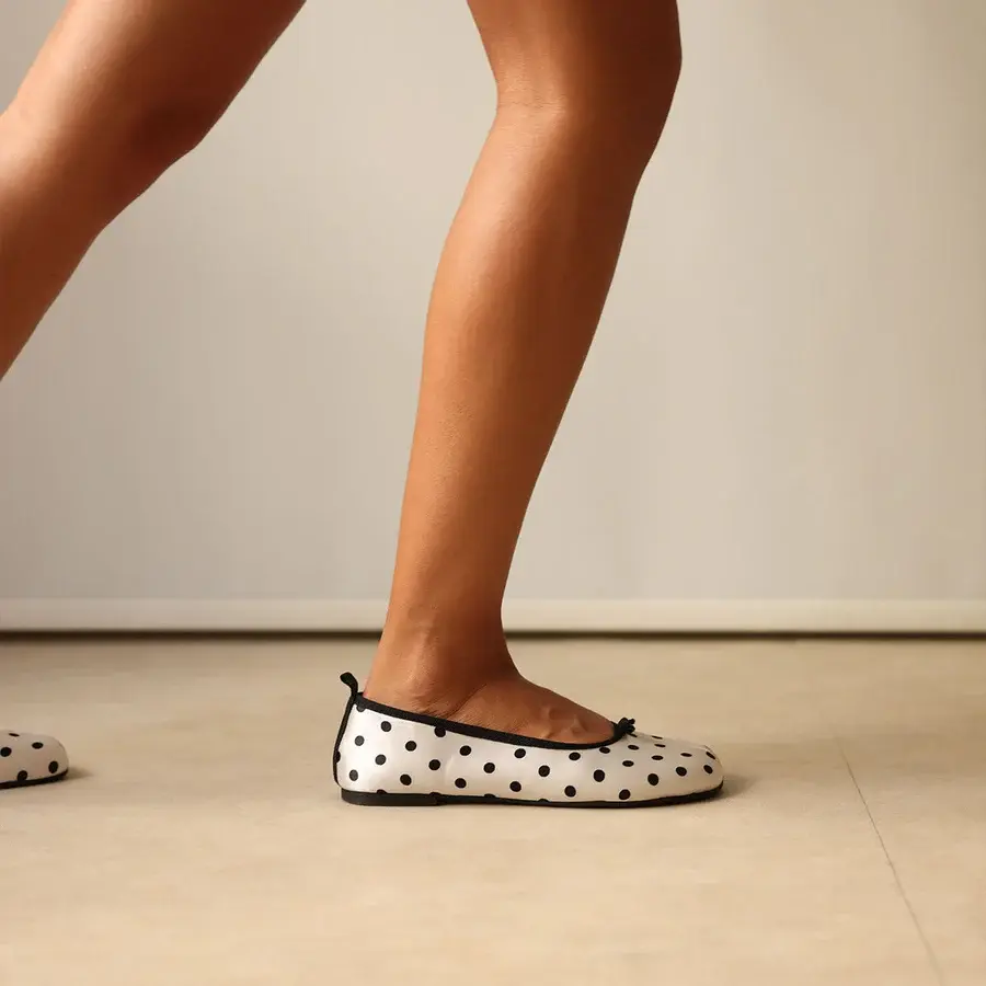 The Dotty Tabi