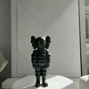 Mono Companion Sculpture