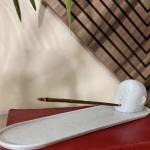 The aché incense holder