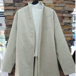 Embroidered wool jacket, cool shawl with belt