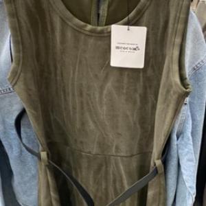 Short long scuba dress with belt